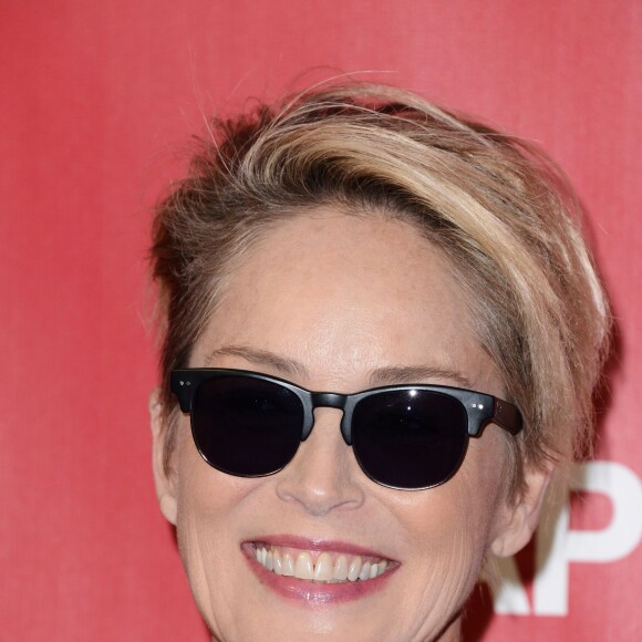 Sharon Stone lors de la soirée MusiCares Person of the Year honoring Lionel Richie au Los Angeles Convention Center le 13 février 2016.