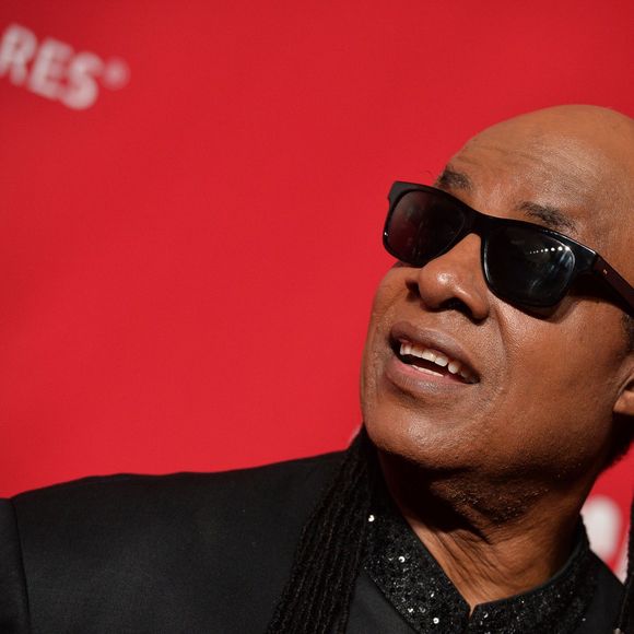 Stevie Wonder lors de la soirée MusiCares Person of the Year honoring Lionel Richie au Los Angeles Convention Center le 13 février 2016.