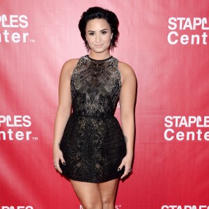 Demi Lovato lors de la soirée MusiCares Person of the Year honoring Lionel Richie au Los Angeles Convention Center le 13 février 2016.