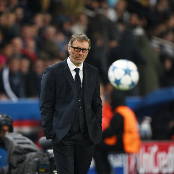 Laurent Blanc lors de la rencontre de Ligue des champions entre le Paris Saint-Germain et le Real Madrid au Parc des Princes à Paris le 21 octobre 2015