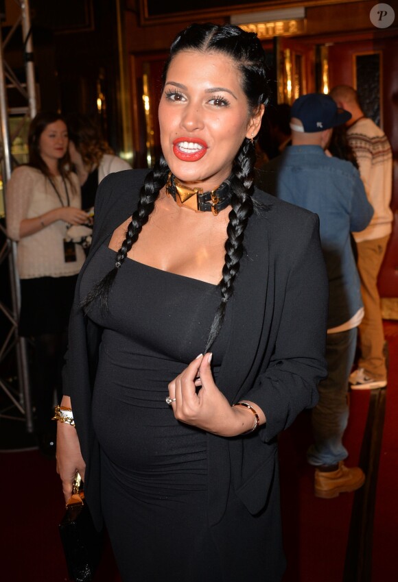 Ayem Nour, enceinte, à la cérémonie des Melty Future Awards 2016 au Grand Rex à Paris, le 16 février 2016. © Veeren