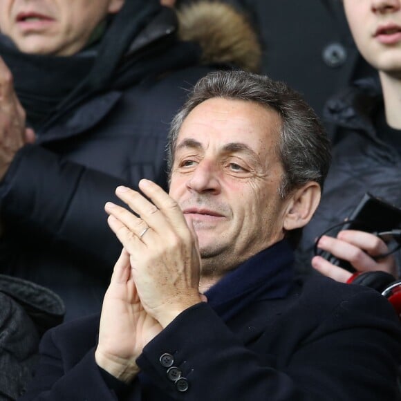 Nicolas Sarkozy assiste au match opposant PSG à Reims, lors de la 27e journée de Ligue 1 au Parc des Princes à Paris, le 20 février 2016.