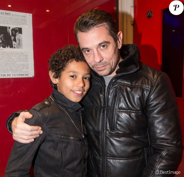 Kool Shen (Bruno Lopes) et son fils Giani - Avant-première du court métrage "Une vie ordinaire" réalisé par Sonia Rolland au cinéma Mac Mahon à Paris, le 17 février 2016. ©Cyril Moreau/Bestimage