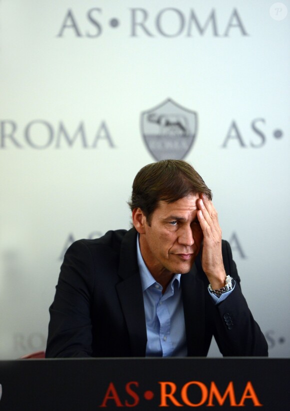 Rudi Garcia en octobre 2013 lors d'une conférence de presse à Rome