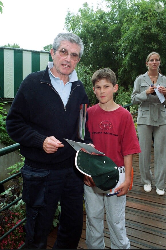 Claude Lelouch et son fils Sachka à Roland-Garros le 28 mai 2003