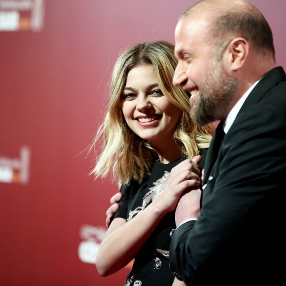 Louane Emera, François Damiens - Photocall lors de la 41ème cérémonie des Cesar au théâtre du Châtelet à Paris, le 26 février 2016. © Borde-Jacovides/BestimagE