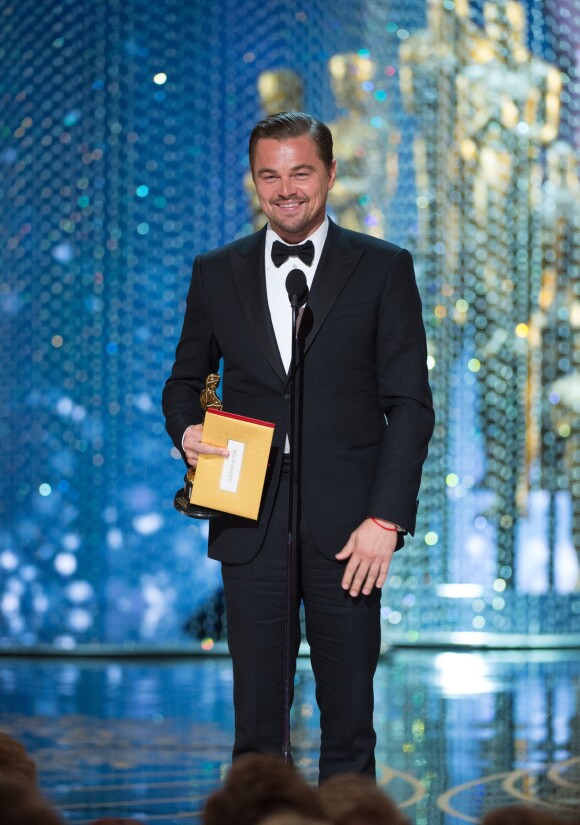 Leonardo DiCaprio (Oscar du meilleur acteur pour le film "The Revenant") - Intérieur - 88ème cérémonie des Oscars à Hollywood, le 28 février 2016.