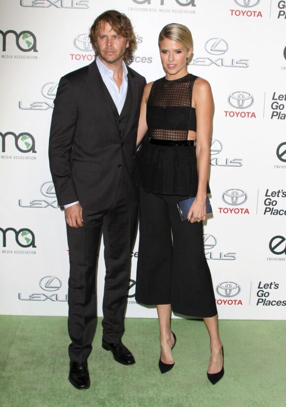 Sarah Wright et son mari Eric Christian Olsen (NCIS Los Angeles) à la 25ème cérémonie des EMA Awards aux Studios Warner Bros à Burbank le 24 octobre 2015.