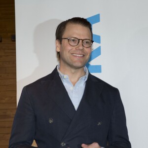 Le prince Daniel de Suède à l'hôpital Karolinska de Solna après la naissance de son fils le 2 mars 2016.