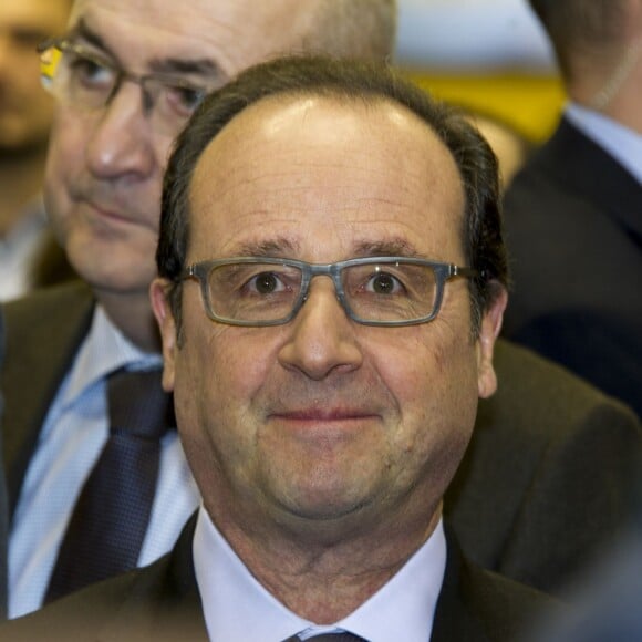 Le président de la république François Hollande inaugure le 53ème Salon de l'Agriculture à Paris le 27 février 2016.