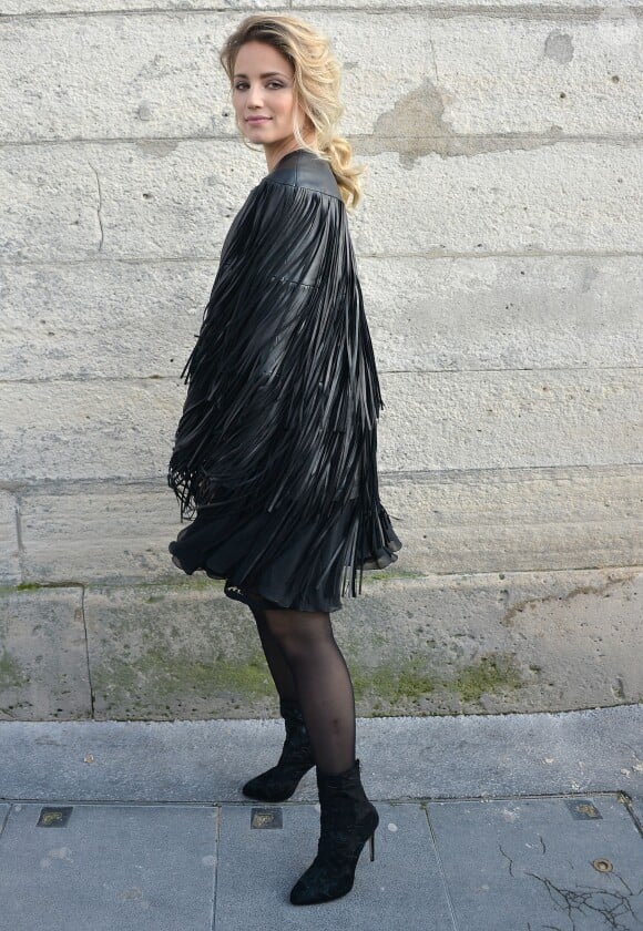 L'actrice Dianna Agron arrive au Jardin des Tuileries pour assister au défilé Elie Saab. Paris, le 5 mars 2016. © CVS / Veeren / Bestimage
