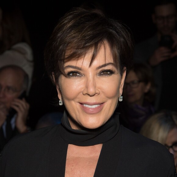 Kris Jenner lors du défilé "Elie Saab" prêt-à-porter Automne-Hiver 2016/2017 à Paris le 5 mars 2016. © Agence / Bestimage