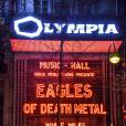 Fin du concert des Eagles of Death Metal à l'Olympia à Paris le 16 février 2016. Trois mois après la tragédie du Bataclan le 13 novembre, le groupe américain est remonté sur scène.