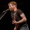 Le groupe Eagles Of Death Metal en concert lors du festival Rock en Seine en Aout 2012.