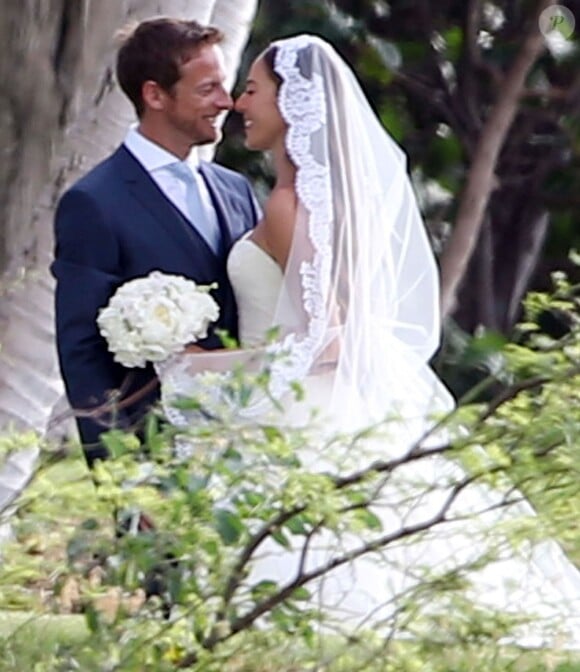 Exclusif - Photo du mariage de Jenson Button et Jessica Michibata à Maui à Hawaï, le 29 décembre 2014. Un an plus tard, le couple annonçait sa séparation.