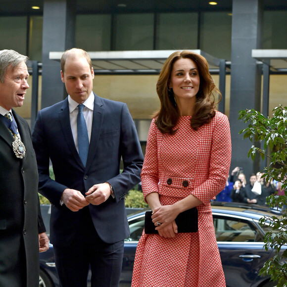 Le prince William, duc de Cambridge, et Kate Middleton, duchesse de Cambridge, rencontraient des membres de l'association XLP à Londres le 11 mars 2016.