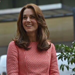 Le prince William, duc de Cambridge, et Kate Middleton, duchesse de Cambridge, rencontraient des membres de l'association XLP à Londres le 11 mars 2016.