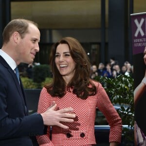 Le prince William, duc de Cambridge, et Kate Middleton, duchesse de Cambridge, rencontraient des membres de l'association XLP à Londres le 11 mars 2016.