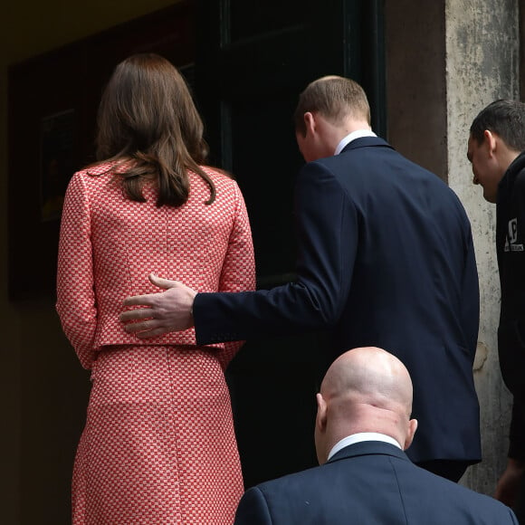 Le prince William, duc de Cambridge, et Kate Middleton, duchesse de Cambridge, rencontraient des membres de l'association XLP à Londres le 11 mars 2016.