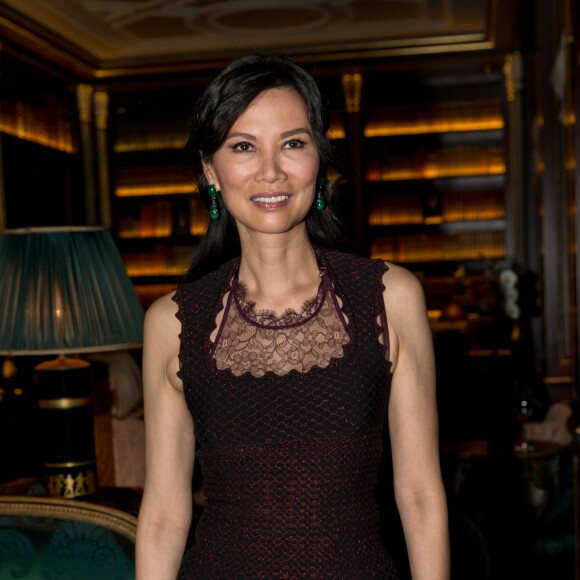 Wendi Deng, l'ex-femme de Rupert Murdoch à l'occasion du dîner de Lewis Hamilton et Melvin Chua à La Réserve à Paris, le 07/03/2016