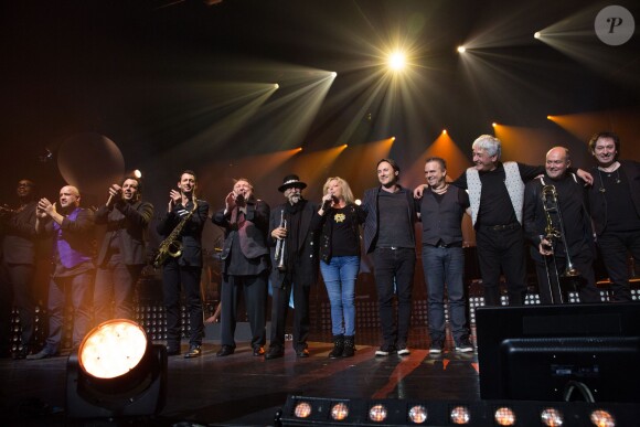 Exclusif - Véronique Sanson, accompagnée de son fils Christopher Stills (Chris Stills), en concert à l'Olympia à Paris, le 12 février 2015.