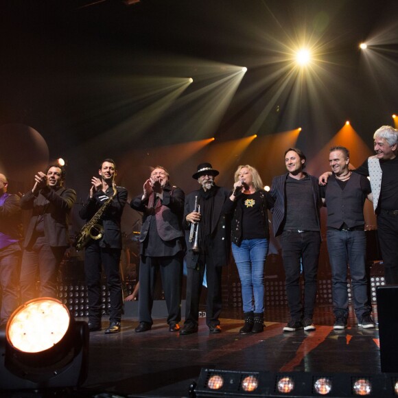 Exclusif - Véronique Sanson, accompagnée de son fils Christopher Stills (Chris Stills), en concert à l'Olympia à Paris, le 12 février 2015.