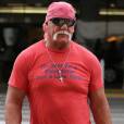 Hulk Hogan arrive à l'aéroport de LAX à Los Angeles, le 5 décembre 2014