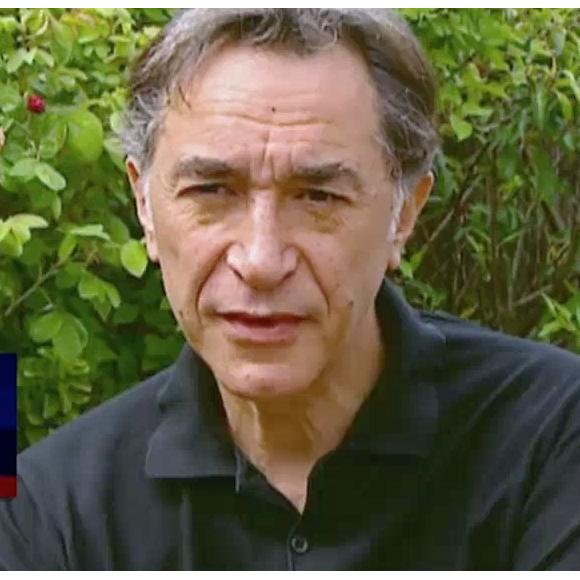 Richard Berry évoque le don du rein fait à sa soeur Marie sur le plateau de "Zone Interdite" (M6). Le 20 mars 2016. Ici une interview de l'acteur datant de 2005 et réalisée deux jours avant l'opération.