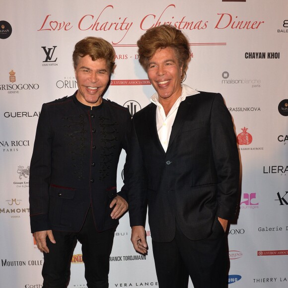 Grichka et Igor Bogdanoff (Bogdanov) au dîner de gala "Love Charity Christmas Dinner" organisé par l'association "Lyubov" au profit des enfants de Donetsk à la Maison Blanche à Paris, le 10 décembre 2014.