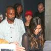 Kanye West, Kim et Kourtney Kardashian quittent le Warwick à Los Angeles, le 23 mars 2016.