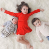 Jade Lagardère : Photo de famille avec ses enfants Liva, Mila et Nolan. Mars 2016.