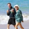 Semi-exclusif - Le chanteur Sting et sa femme Trudie Styler se promènent sur une plage de Saint-Barthélemy le 16 mars 2016.