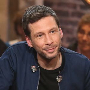 Exclusif - Alex Beaupain - Enregistrement de l'émission "Du côté de chez Dave" à Paris, diffusée le 20 mars 2016 sur France 3. Le 16 février 2016 © CVS / Bestimage