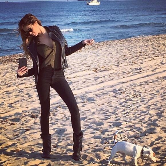 Nabilla Benattia en guerre contre Matthieu Delormeau