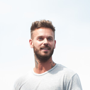 Matt Pokora (M. Pokora) - People à la journée mondiale des oubliés des vacances de l'association du Secours populaire au Champ-de-Mars à Paris, le 19 août 2015. 