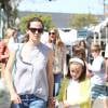 Jennifer Garner radieuse avec sa fille Seraphina au farmer's market, Los Angeles, le 3 avril 2016.