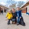 Marie Inbona avec sa fille Romane et son fils Jarod lors des Dimanches au Galop à l'Hippodrome d’Auteuil, Paris le 3 avril 2016. Les Dimanches au Galop sont des sorties dominicales destinées aux familles pour une immersion ludique et sportive dans le monde des courses de chevaux. © Florian Leger / Share & Dare via Bestimage