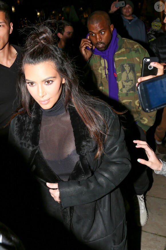 Kourtney, Kim et Khloé Kardashian, Kris Jenner, Corey Gamble et Kanye West se rendent dans un bowling à Vali. Le 6 avril 2016.