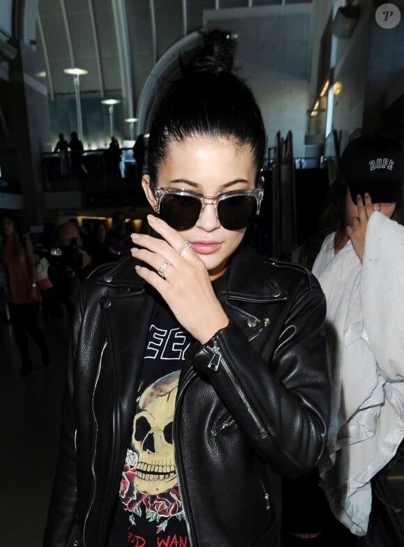 Kylie Jenner arrive à Los Angeles, le 8 décembre 2015
