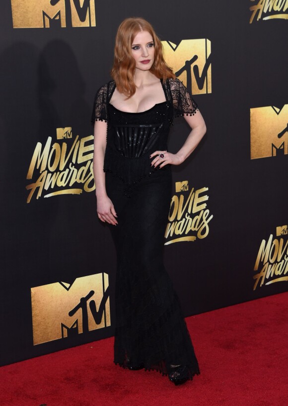 Jessica Chastain (robe Givenchy) - Cérémonie des MTV Movie Awards 2016 à Los Angeles le 9 avril 2016