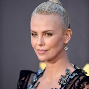 Charlize Theron lors des MTV Movie Awards 2016 au Warner Bros. Studios à Burbank le 9 avril.