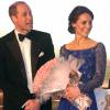 Le prince William et Catherine Kate Middleton, la duchesse de Cambridge au dîner de gala de bienfaisance Bollywood au Taj Mahal Palace de Bombay lors du premier jour de leur visite en Inde, le 10 avril 2016. © Pool/i-Images/Zuma Press/Bestimage10/04/2016 - Bombay
