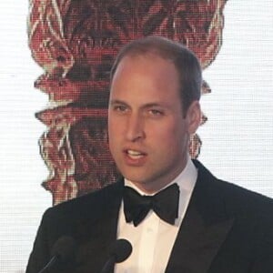 Le prince William et Kate Middleton, duchesse de Cambridge (en robe Jenny Packham), le 10 avril 2016 au Taj Palace Hotel à Mumbai au premier soir de leur visite officielle en Inde, lors d'un gala organisé par la British Asian Foundation.