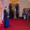 Le prince William et la duchesse Catherine de Cambridge (en Jenny Packham) sur le tapis rouge du Taj Palace Hotel à Mumbai le 10 avril 2016 lors d'un gala organisé par la British Asian Foundation, avec la participation de nombreuses stars de Bollywood, au premier jour de leur visite officielle en Inde.
