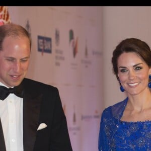 Le prince William et la duchesse Catherine de Cambridge (en Jenny Packham) au Taj Palace Hotel à Mumbai le 10 avril 2016 lors d'un gala organisé par la British Asian Foundation, avec la participation de nombreuses stars de Bollywood, au premier jour de leur visite officielle en Inde. © Stephen Lock/i-Images via ZUMA Wire / Bestimage