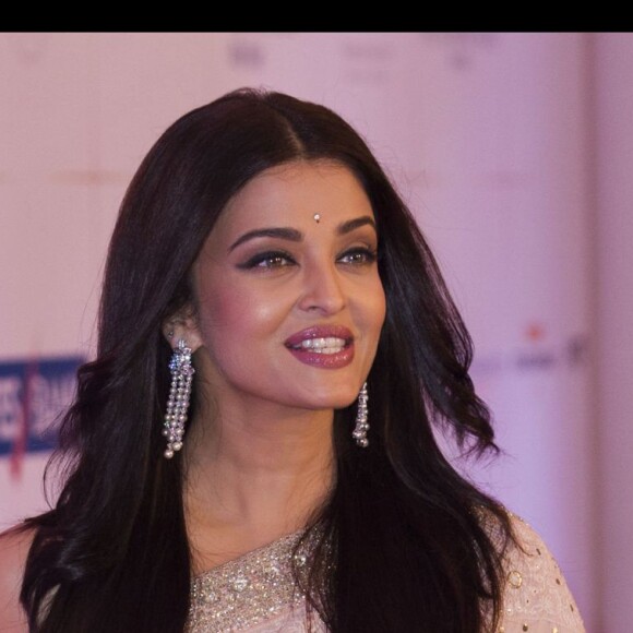 Aishwarya Rai au Taj Palace Hotel à Mumbai le 10 avril 2016 lors d'un gala organisé par la British Asian Foundation à l'occasion de la visite officielle du duc et de la duchesse de Cambridge. © Stephen Lock/i-Images via ZUMA Wire / Bestimage