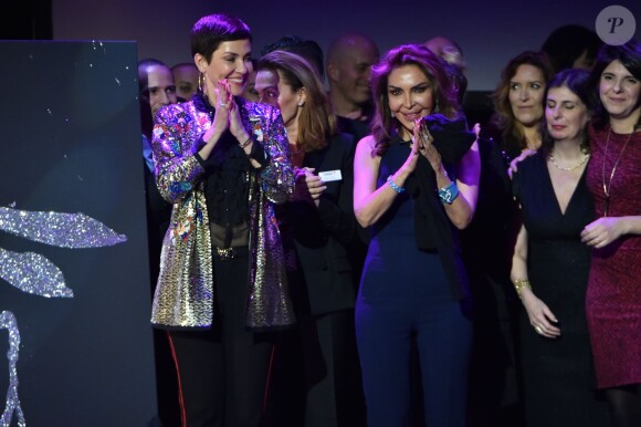 Cristina Cordula, Homayra Sellier (présidente de l'association "Innocence en Danger") - Soirée spectacle à l'occasion des 15 ans de l'association "Innocence en Danger" au théâtre des Variétés à Paris, le 11 avril 2016. © Lionel Urman/Bestimage