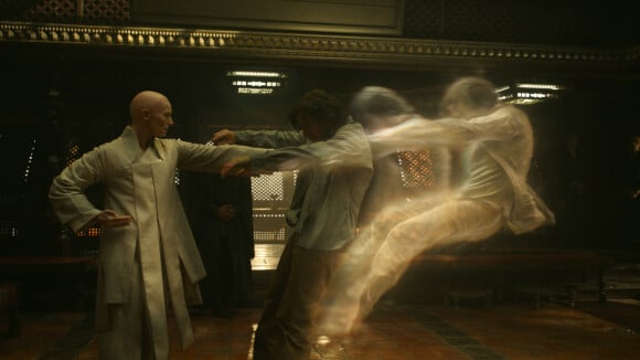 Doctor Strange : Benedict Cumberbatch face à Tilda Swinton boule à zéro