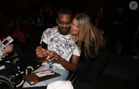 Exclusif - Hélène Rollès - Présentation en avant-première du 300ème épisode de la série "Les Mystères de l'Amour" au siège de TF1 à Boulogne-Billancourt le 14 avril 2016. Cet événement sera diffusé sur TMC le samedi 16 avril à 19h45. Il a plus de 25 ans que ces acteurs jouent ensemble; la première série était "Hélène et les garçons" en 1992 sur TF1 produite par Jean-Luc Azoulay. © Denis Guignebourg/Bestimage