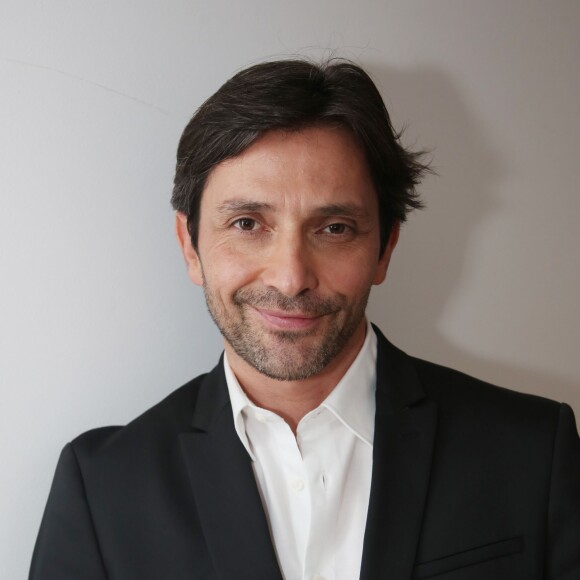 Exclusif - Sébastien Roch - Présentation en avant-première du 300ème épisode de la série "Les Mystères de l'Amour" au siège de TF1 à Boulogne-Billancourt le 14 avril 2016. Cet événement sera diffusé sur TMC le samedi 16 avril à 19h45. Il a plus de 25 ans que ces acteurs jouent ensemble; la première série était "Hélène et les garçons" en 1992 sur TF1 produite par Jean-Luc Azoulay. © Denis Guignebourg/Bestimage